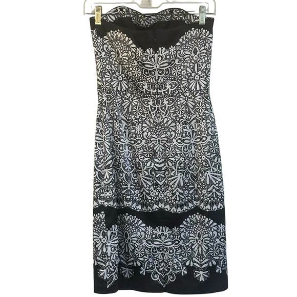 WHBM Strapless Black and White Minidress Fitted Silhouette Y2K style Size 0 - Picture 3 of 11